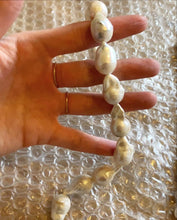 Ladda upp bild till gallerivisning, BLINGING BAROQUE EARRINGS