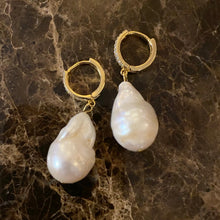 Ladda upp bild till gallerivisning, BLINGING BAROQUE EARRINGS