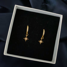 Ladda upp bild till gallerivisning, CZ STAR HOOPS