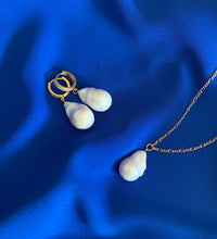 Ladda upp bild till gallerivisning, BAROQUE FIGARO NECKLACE