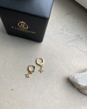 Ladda upp bild till gallerivisning, CZ STAR HOOPS