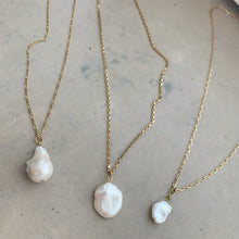 Ladda upp bild till gallerivisning, BAROQUE FIGARO NECKLACE