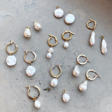 Ladda upp bild till gallerivisning, Valbara Pärlberlocker Örhänge (Pearls 2 Match)