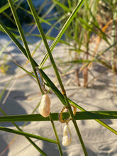 Ladda upp bild till gallerivisning, GLOWING COIN HOOPS
