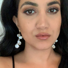 Ladda upp bild till gallerivisning, KESHI PEARL EARRINGS