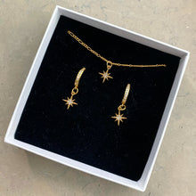 Ladda upp bild till gallerivisning, CZ STAR NECKLACE