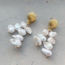 Ladda upp bild till gallerivisning, SEA SHELL DANGLE