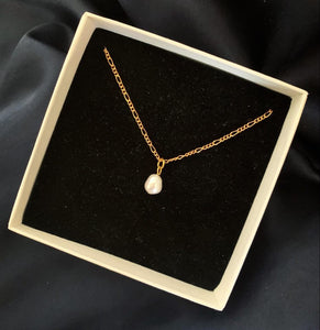 FIGARO PEARL NECKLACE