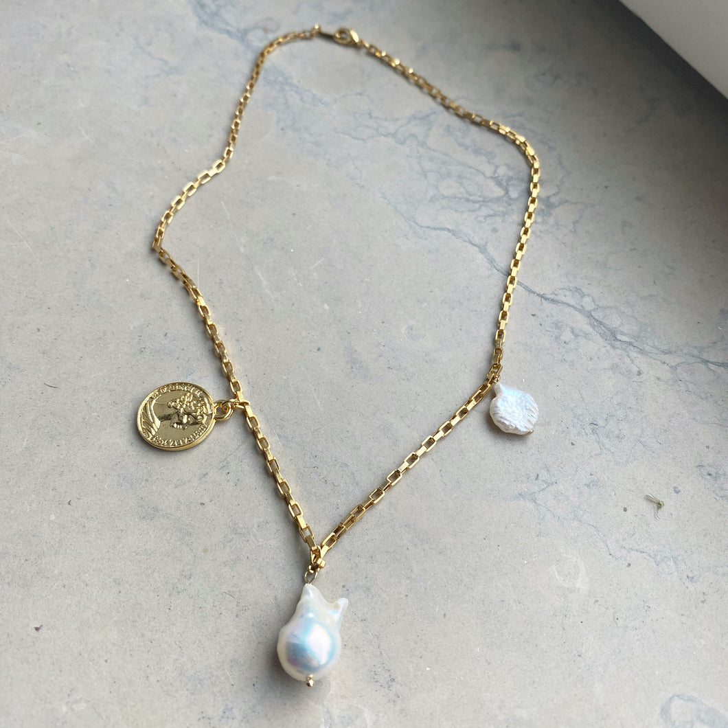 COIN N PEARL NECKLACE - Sample Sale