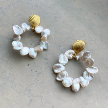 Ladda upp bild till gallerivisning, SEA SHELL PEARLS
