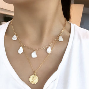 CHUNKY PEARL NECKLACE