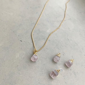 ROSE QUARTZ GEM NECKLACE