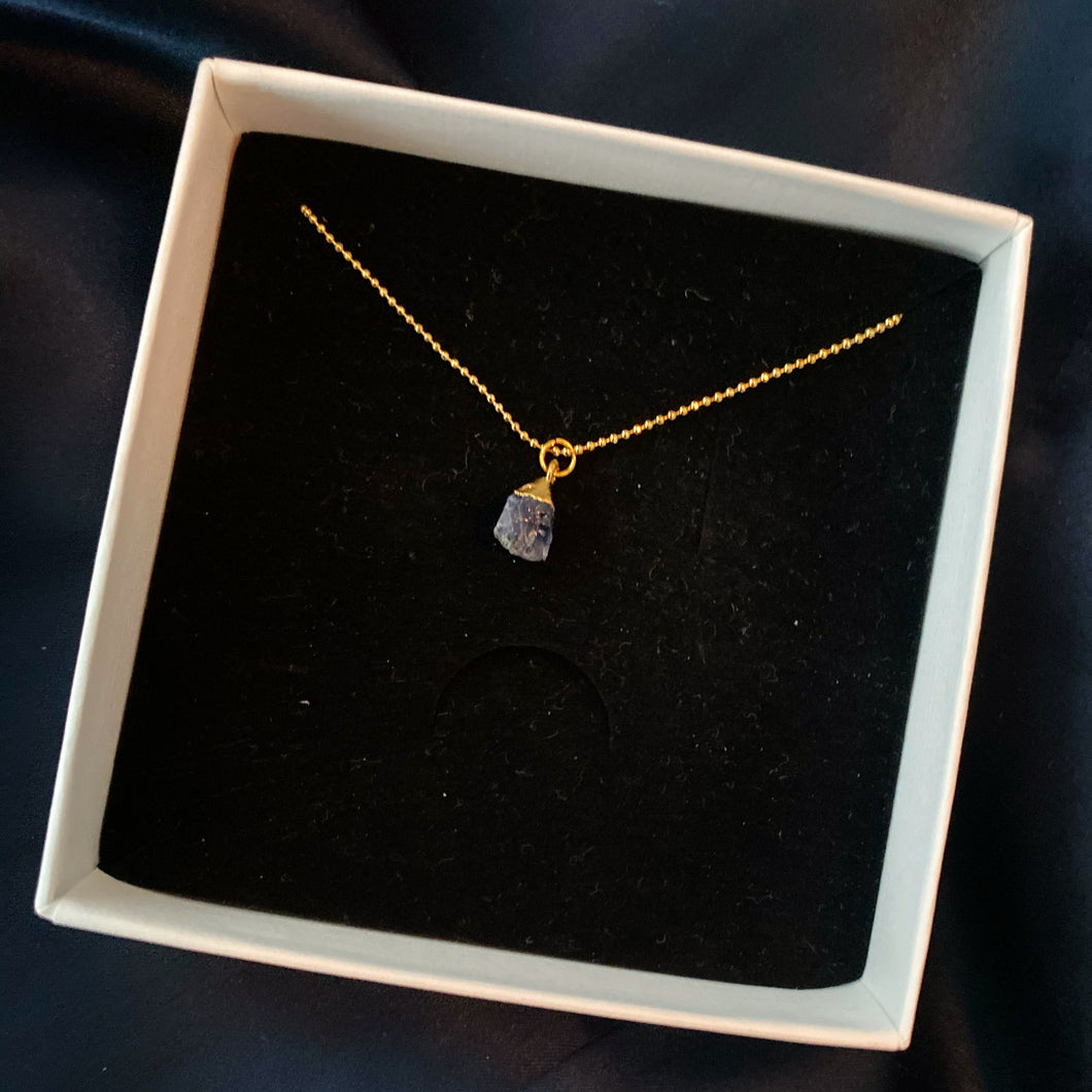 IOLITE GEM NECKLACE