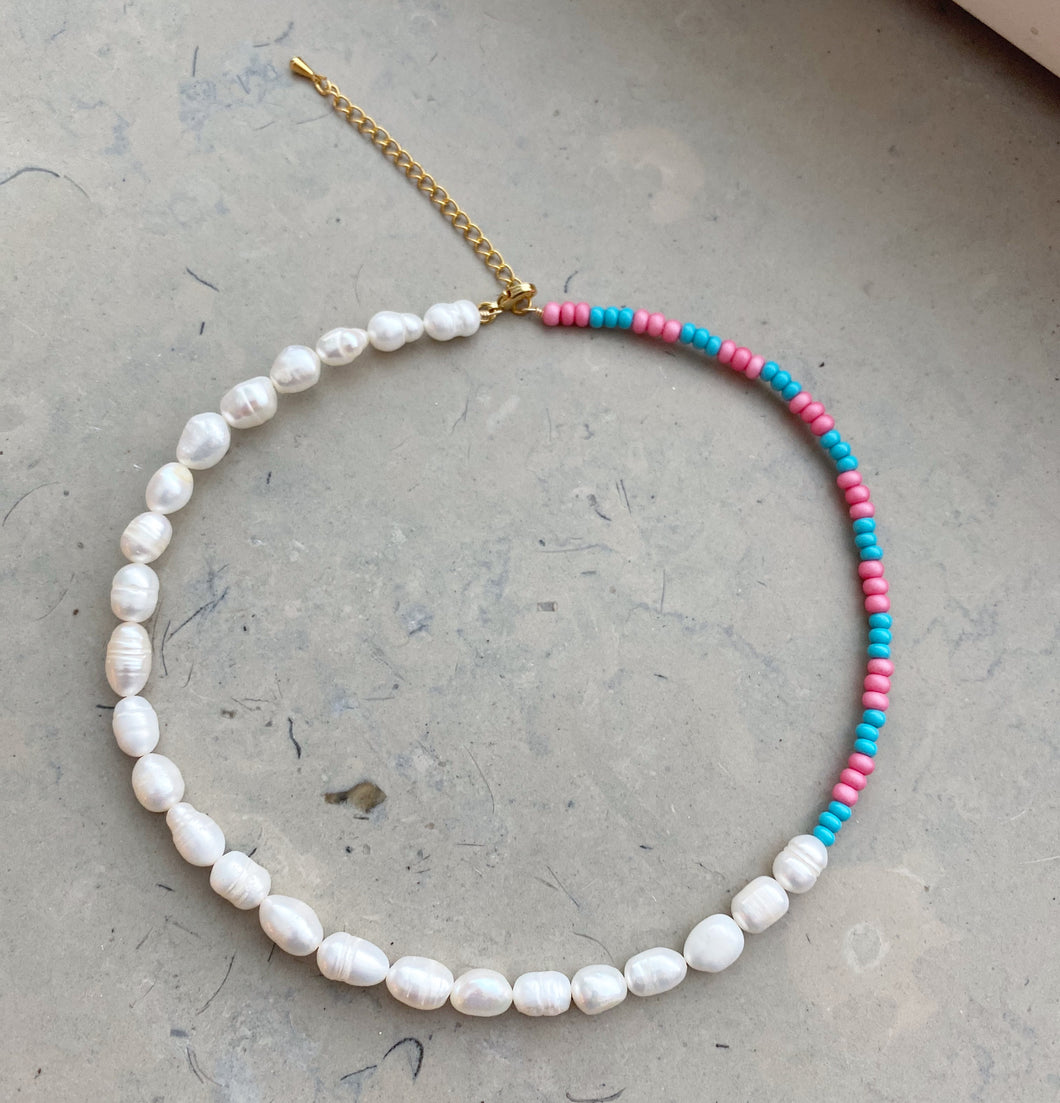 FANTASY PEARL NECKLACE