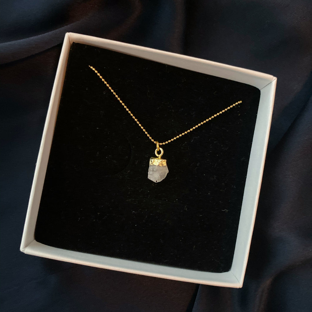 MOONSTONE GEM NECKLACE