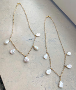 CHUNKY PEARL NECKLACE